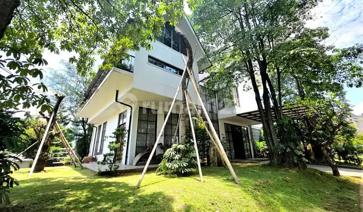 Rumah Bangunan Mandiri Artistik Posisi Hook Di Aristoteles Gading Serpong
