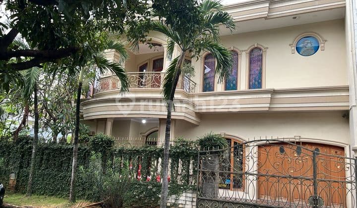 For Sale: 2 1/4-story corner house in Taman Palem Lestari, Cengkareng, West Jakarta.