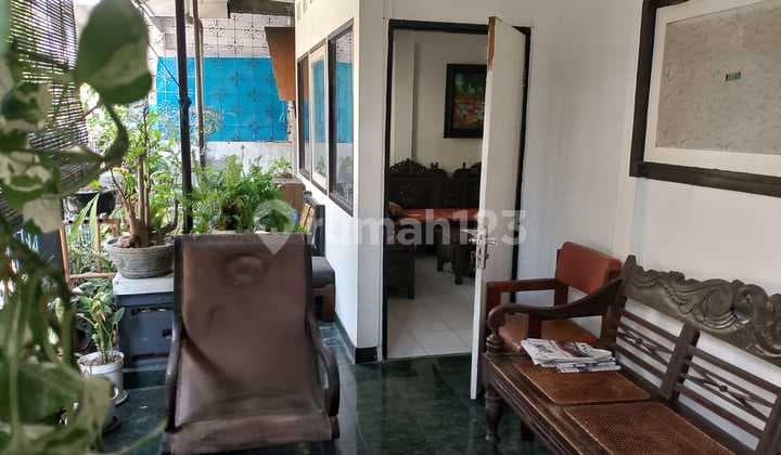 Rumah, 1 Lantai, SHM, di Gubeng,