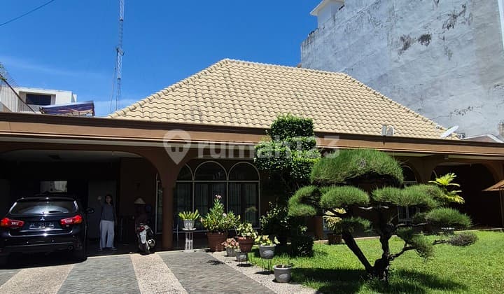Rumah Luas Mewah Juanda Medan Maimun