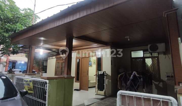 Di Jual Rumah di Taman Harapan Baru, Medan Satria, Bekasi