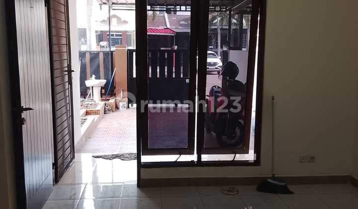 Rumah Siap Huni 1½ Lantai Dalam Cluster Aralia, Kota Harapan Indah