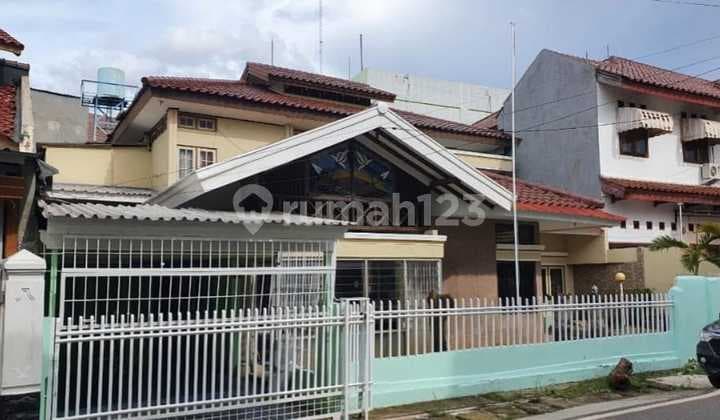 Di Jual Rumah 2 Lantai di Cempaka Putih, Jakarta Selatan