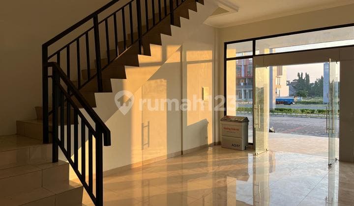 Ruko 4 Lantai di Summarecon Crown Gading Bekasi