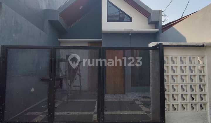 Occupied House in Villa Indah Permai, Bekasi