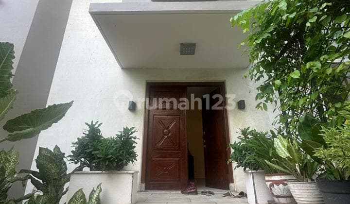 Rumah Disewa di Scbd Kuningan Jakarta