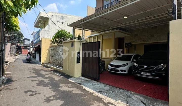 Rumah Dijual di Kemang Jaksel SHM IMB