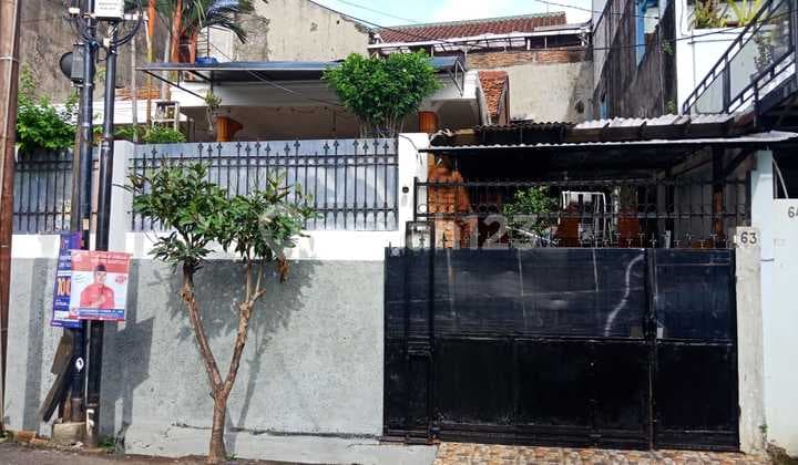 House For Sale In Tanah Kusir, Kebayoran Lama Utara, South Jakarta, House With SHM In Tanah Kusir