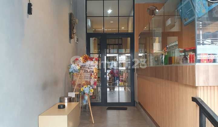 For Rent !!! 4-story shop house, 5x14, 4 KM, Mangga Besar, Ready to Use.