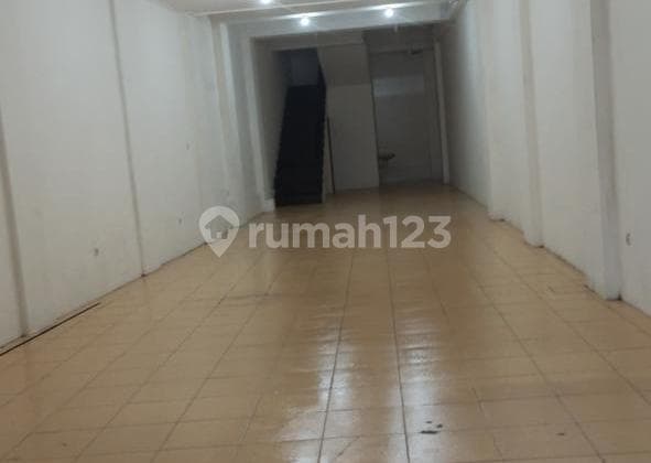 Ruko Strategis 3,5 Lantai Tengah Kota Siap Pakai di Mainroad Pungkur Bandung