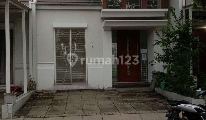 Jual Sewa Rumah 2 Lantai Grand Harvest Kebraon Strategis