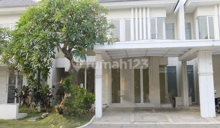 Rumah Bagus dekat area industri tapi sangat tenang. ada sekolah international dan food junction dalam kompleks