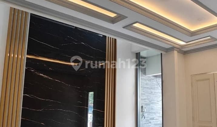 Dijual Rumah Mewah Baru Manukan Surabaya