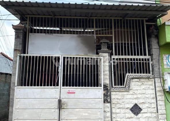 Rumah Strategis Petemon Surabaya Pusat, Siap Huni!