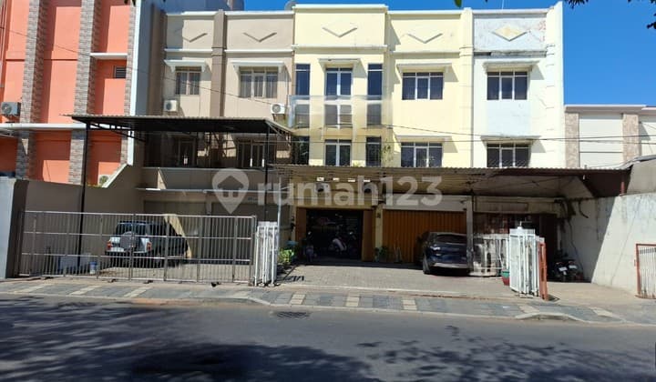 Ruko Premium Jalan Raya Arjuno Surabaya, Investasi Strategis!