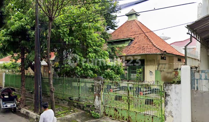 Rumah Hitung Tanah Luas Strategis Jaksa Agung Suprapto Surabaya