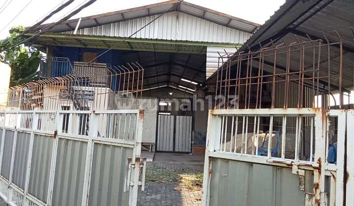 Krikilan Warehouse Gresik