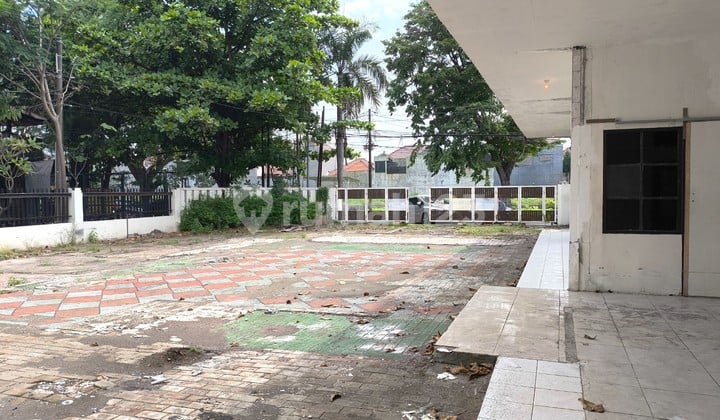 Tempat Usaha Strategis Ketintang Surabaya Selatan, Luas!