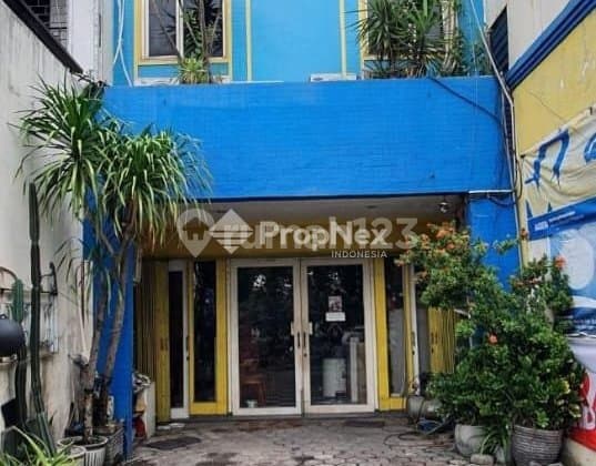 Dijual Ruko Bratang Wetan Cocok untuk Segala Jenis Usaha