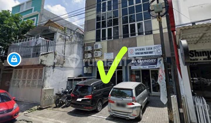 Disewakan Ruko 3 Lantai di Jalan Raya Darmo Baru Barat