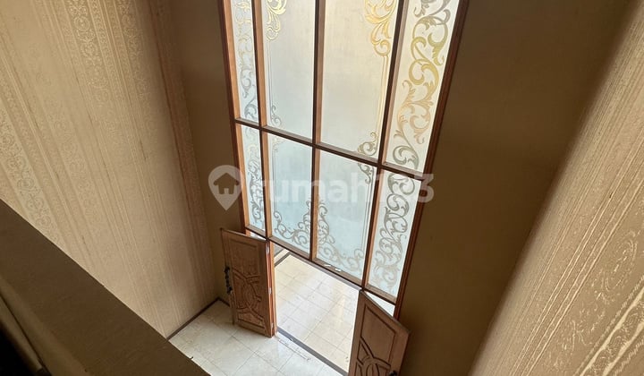 DIJUAL MURAH RUMAH MEWAH GAYA CLASSIC DI MARGOREJO INDAH