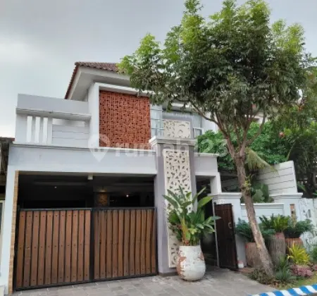 Rumah Furnished Mewah 2 Lantai Graha Tirta Waru Sidoarjo Siap Huni