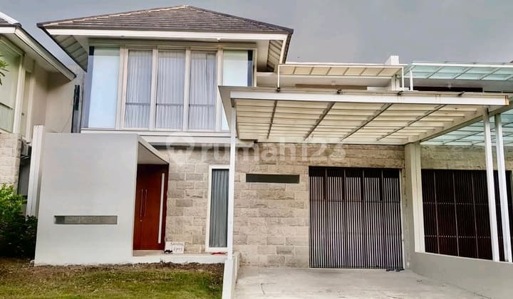 Dijual/Disewakan Rumah Grand Eastwood Citraland Semi Furnish 2Lt Lt276