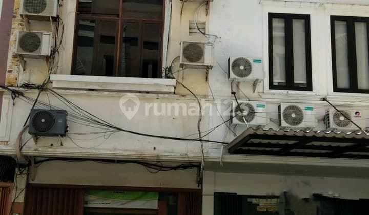 FOR SALE SHOPHOUSE IN GUBENG, CENTRAL SURABAYA STRATEGIC LOCATION