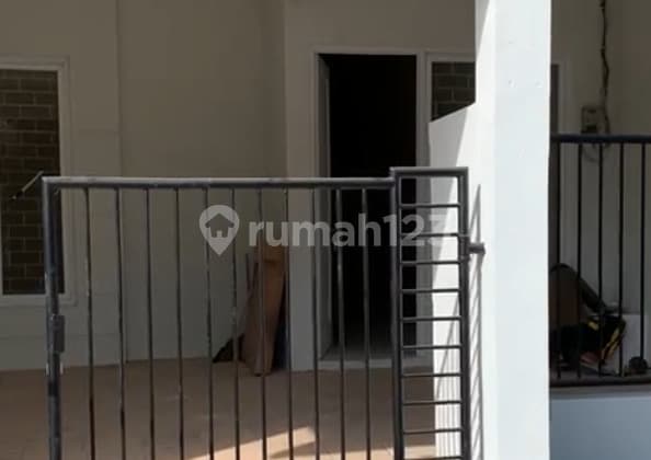 Disewakan Rumah di Jl Semangka, Pondok Tjandra Indah. Dekat MERR