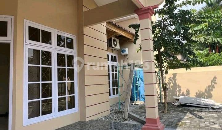 Disewakan Rumah Di Satelit Indah. Dekat Tandes Dan Margomulyo