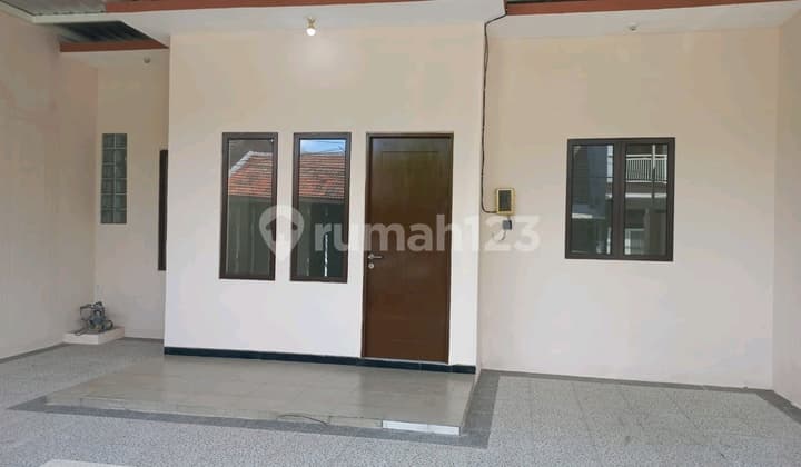 Rumah Disewakan Di Pondok Tjandra Indah. Kosongan. Siap Huni