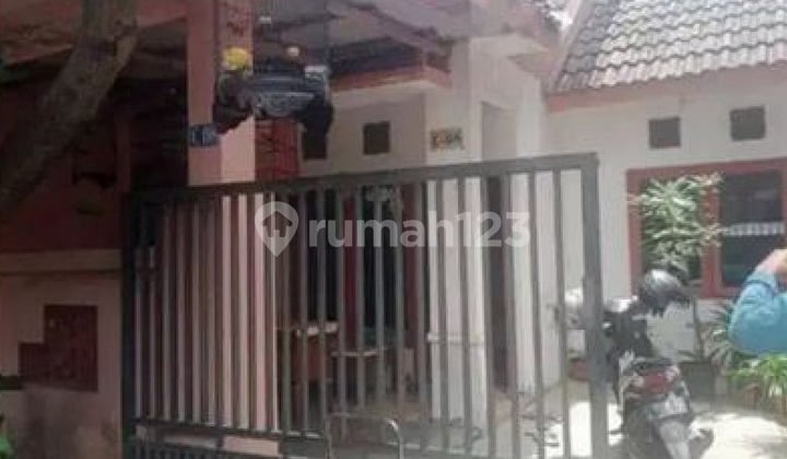 Rumah Villa Jasmine Sidoarjo, Dekat Alun Alun Sidoarjo