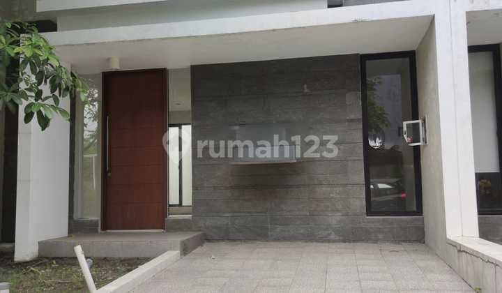 New House North West Lake 2M Small New House North West Lake 2M Small