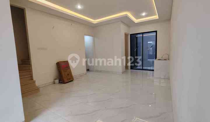 Di Jual Rumah Mulyosari Siap Huni Baru Gress