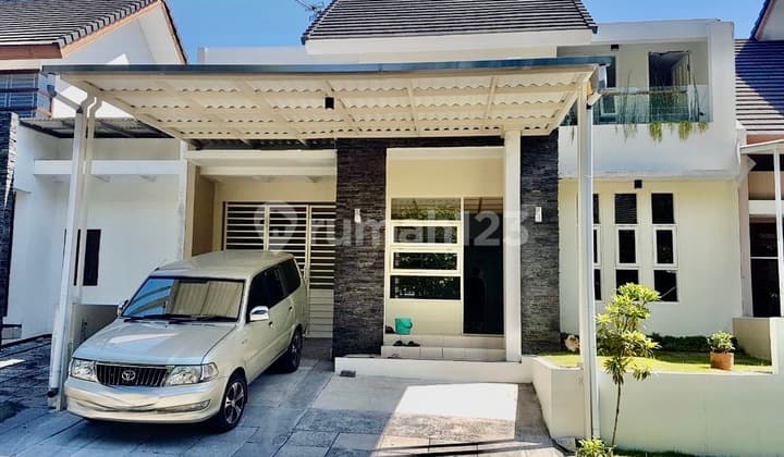 Dijual Rumah Eastwood Citraland 4Kt Kolam Renang Dekat Pasar Modern