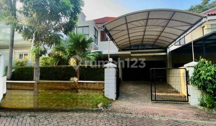 Dijual Rumah Graha Famili Semi Furnish 3Kt Siap Huni Dekat Tol Pakuwon