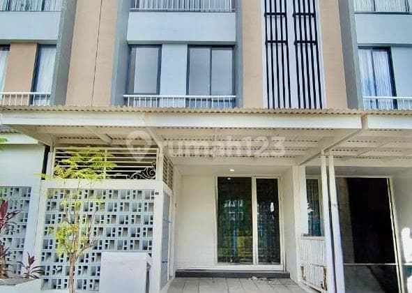 Dijual Rumah Oakwood Royalresidence