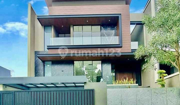 Dijual Rumah Waterfront Citraland 3 Lantai Baru Dekat Univ Ciputra