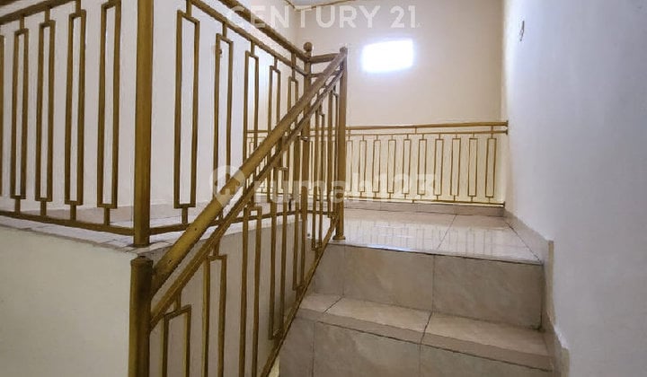 For Rent 2-Story House in Pelindo Complex North Jakarta