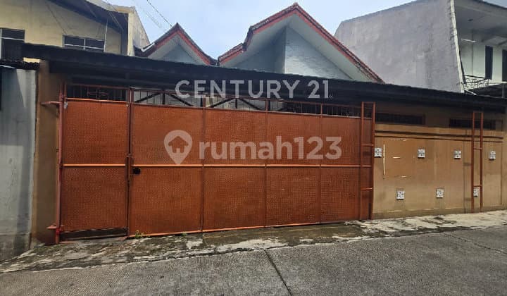 Rumah Strategis di Jalan Edam Tanjung Priok Jakarta Utara