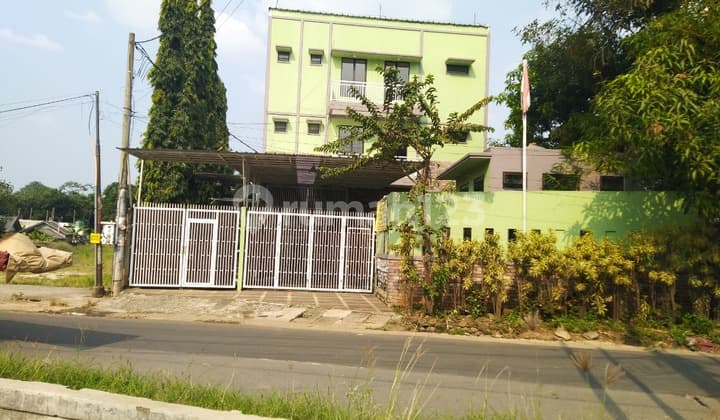 Ruang Usaha yang Sangat Nyaman dan Strategis di Jl Wibawa Mukti Jatiasih Bekasi .