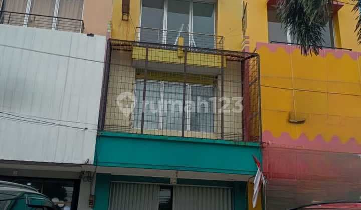 Ruko Cantik 2½ Lantai di Harapan Indah Bekasi Barat