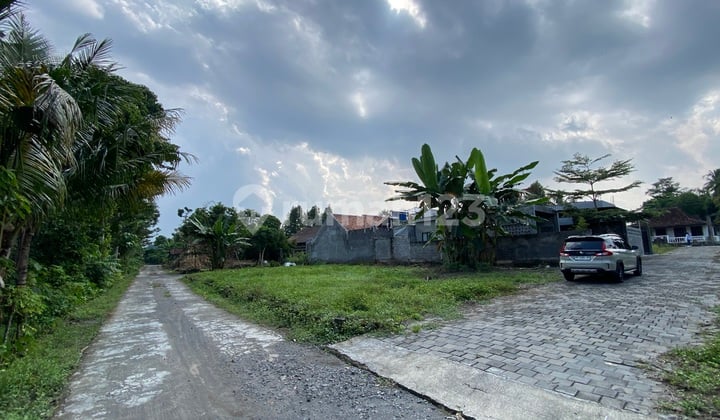 Tanah SHM Jogja Jl Besi Jangkang, 10 Menit Kampus Uii
