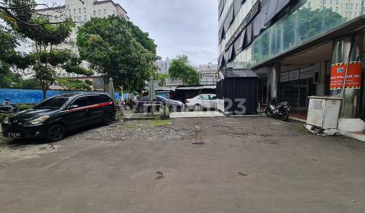 4-Story Building for Sale, Good Office Building Location at Jl. Cikini Raya