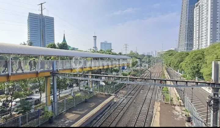 For Sale: Karindra Office Building, Jl Palmerah Selatan, Central Jakarta, Close to Slipi and S Parman.