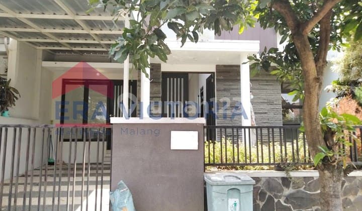 RUMAH JUAL DALAM KONDISI TENANG DAN BEBAS BANJIR