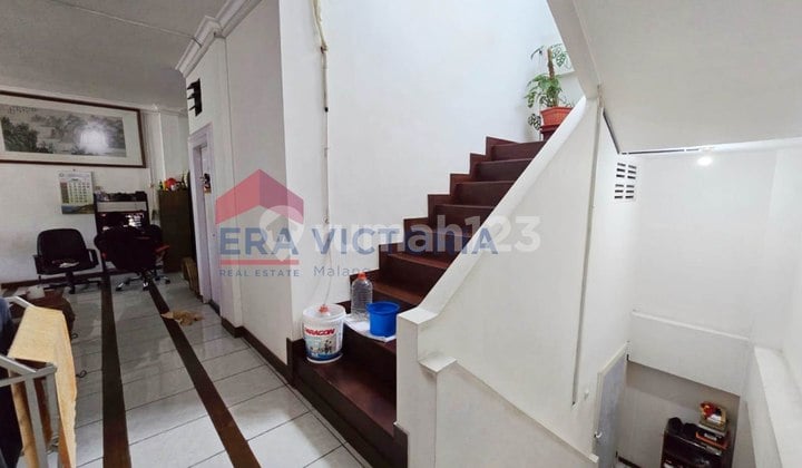 RUMAH KAWASAN BISNIS DEKAT SWALAYAN POLEHAN