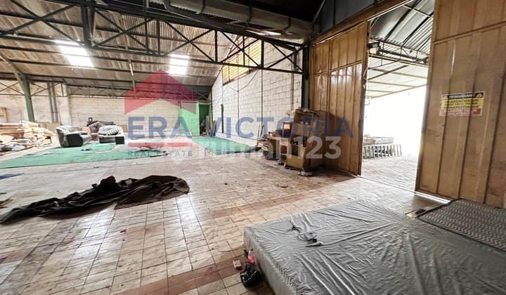 Gudang Strategis Lowokwaru - Halaman Luas & SHM