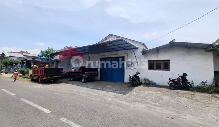 Gudang Bagus 456 m2 SHM Pakisaji, Malang