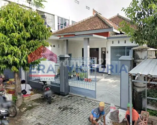 Move-In Ready House in Central Kertosono Near Market & Station
